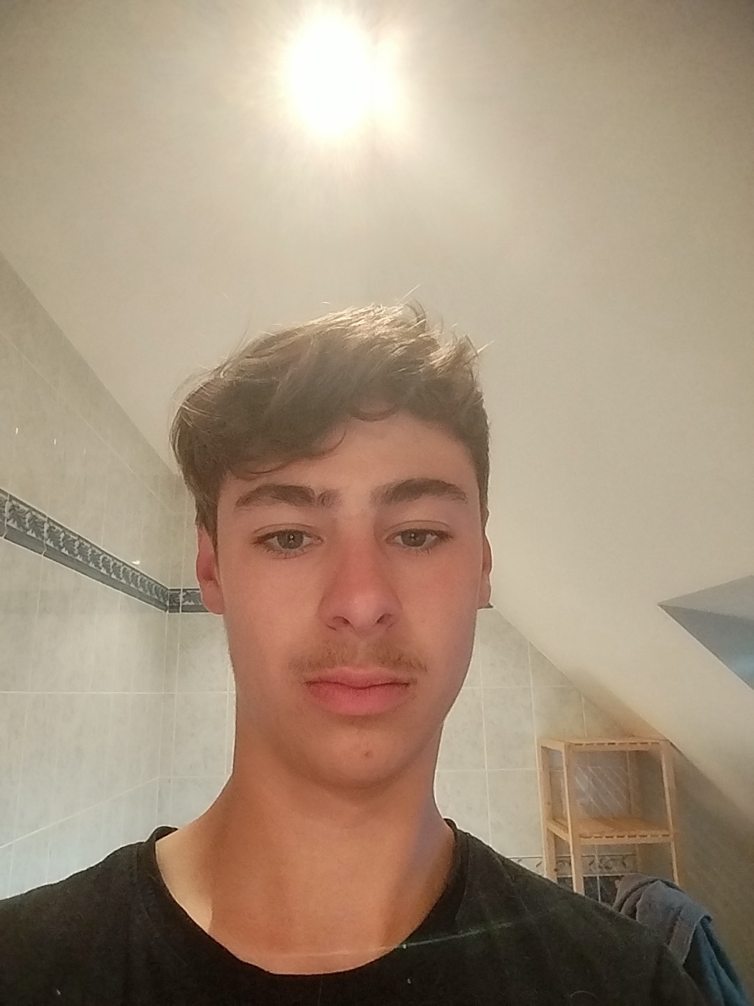 Profil de Firasse, 21 ans, Escort Gay France à Serbonnes
