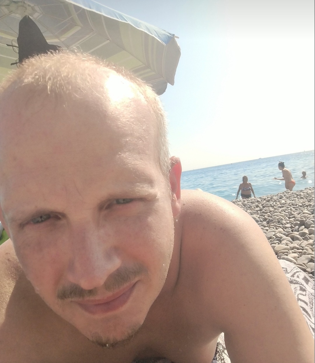 Profil de Aleksi, 45 ans, Escort Gay France à Saint-Josse
