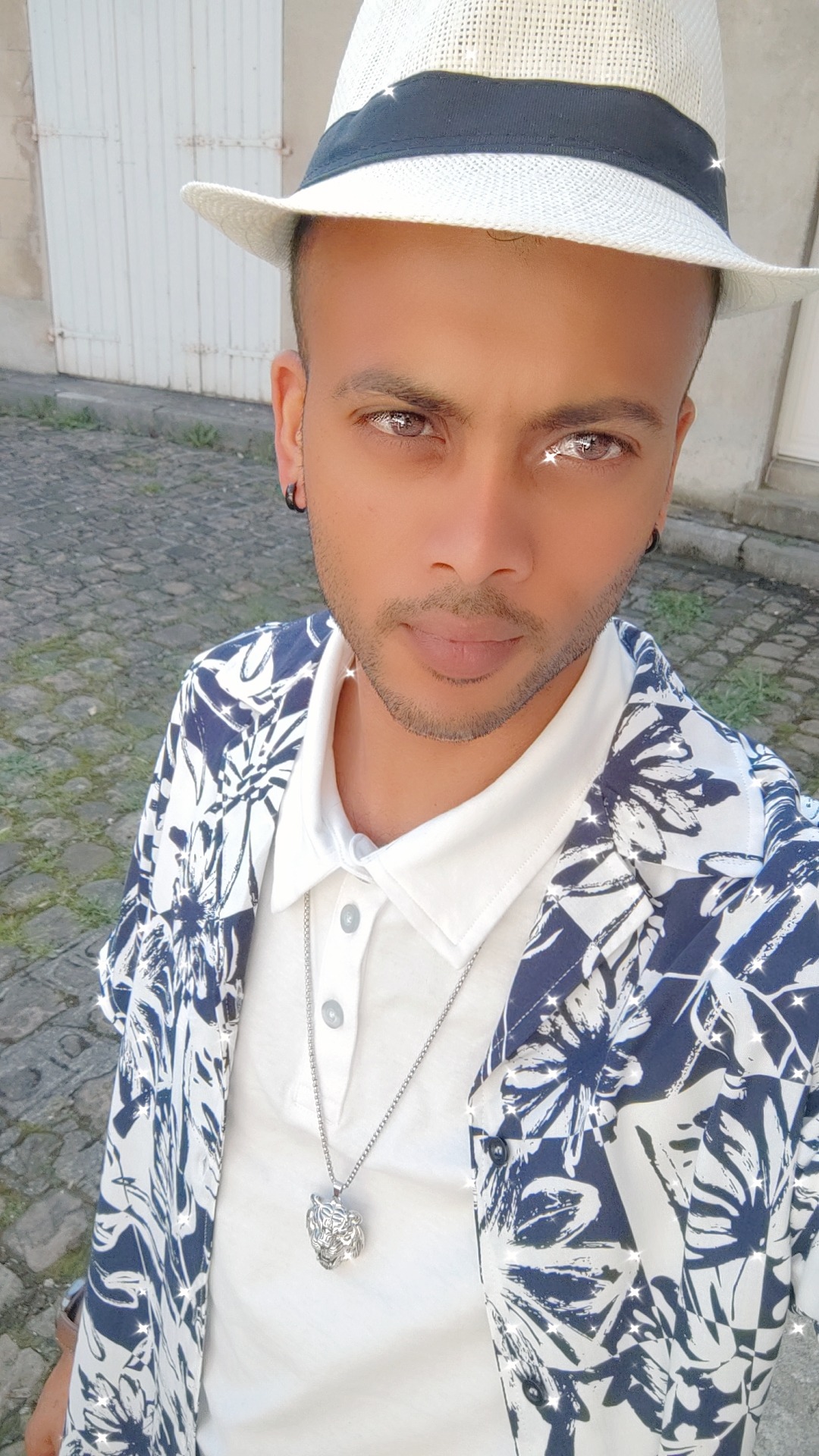 Profil de Nahe, 27 ans, Escort Gay France à Berzé-la-Ville