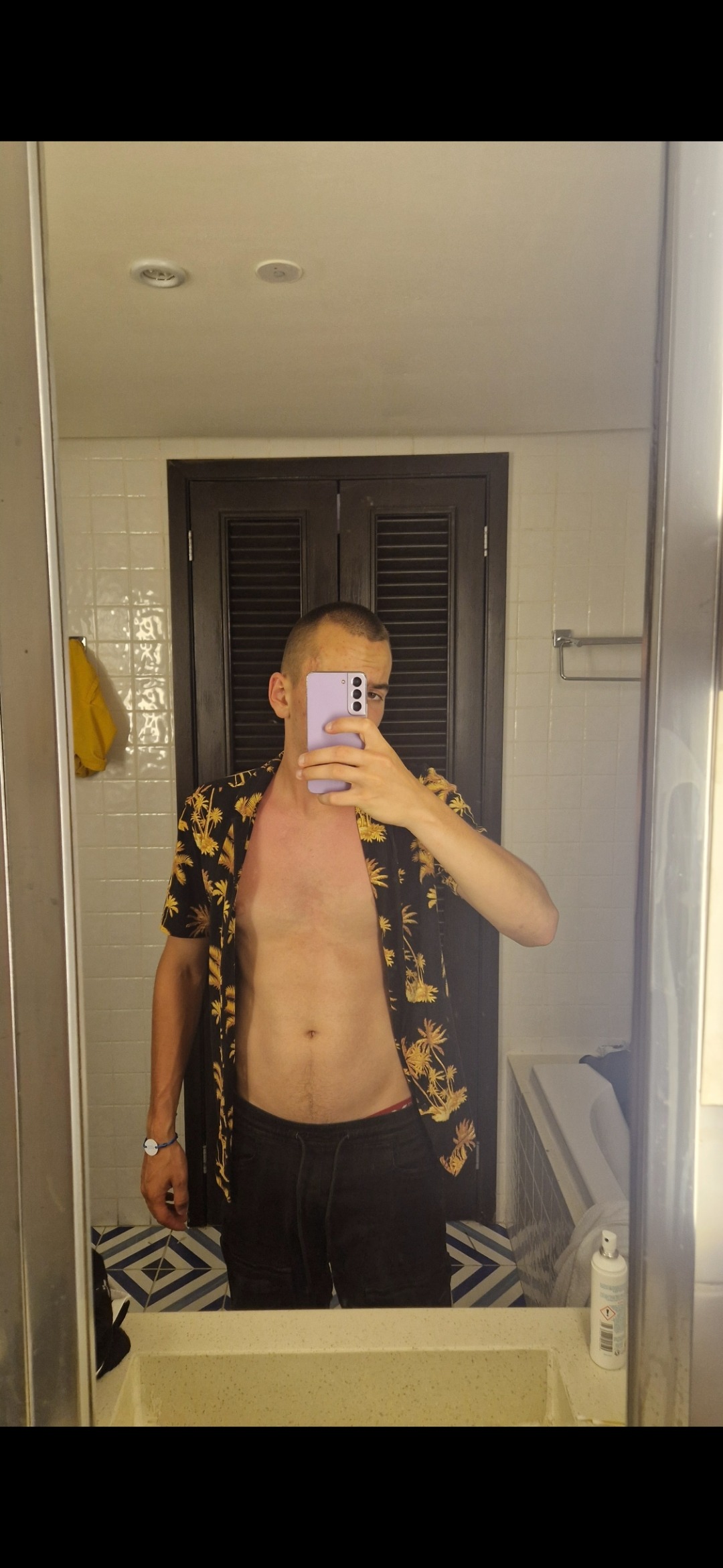 Profil de Abdala, 20 ans, Escort Gay France à Joux-la-Ville