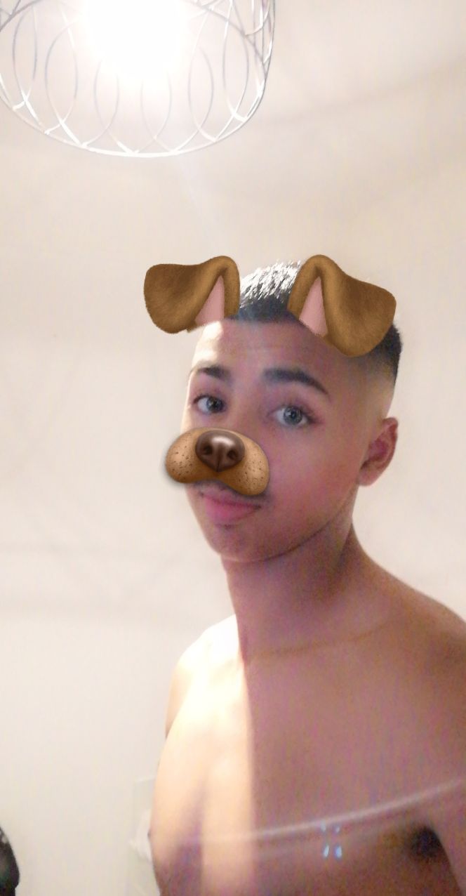 Profil de Orphee, 20 ans, Escort Gay France à Saint-Victeur
