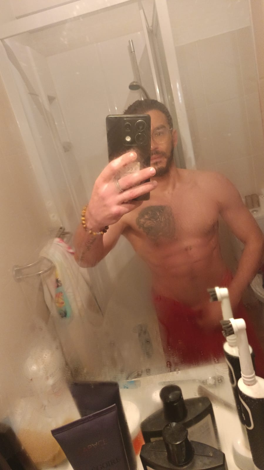 Profil de Athanas, 35 ans, Escort Gay France à ArboysenBugey