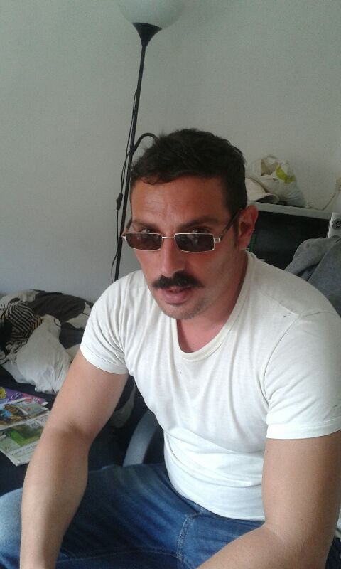 Profil de Berto, 48 ans, Escort Gay France à Lamouilly