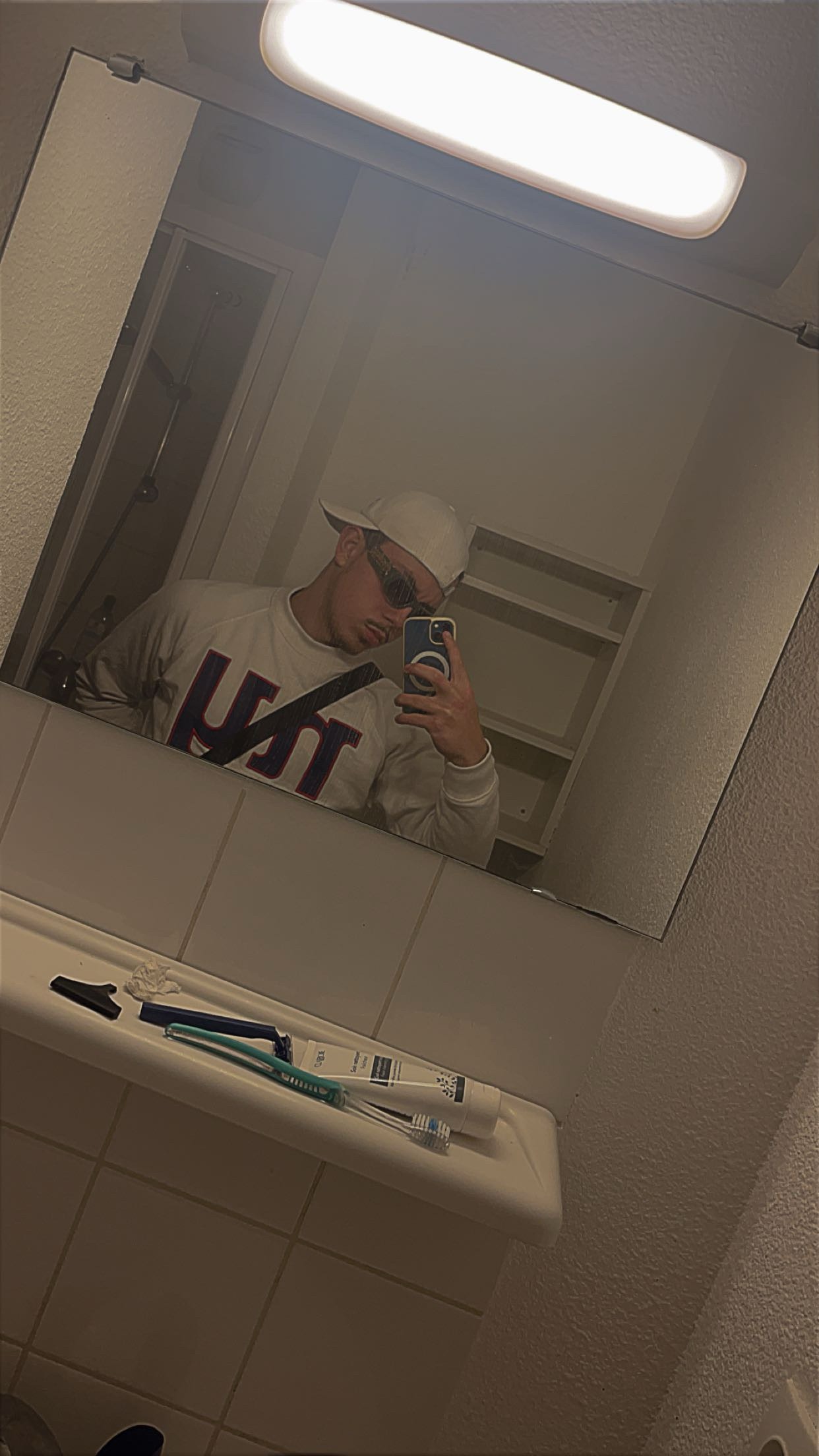 Profil de Loe, 20 ans, Escort Gay France à Charette