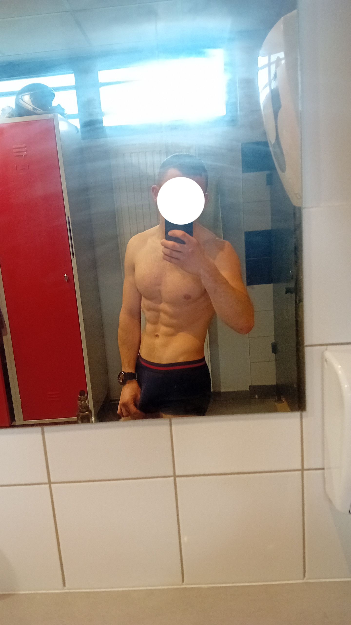Profil de Emmanuel, 21 ans, Escort Gay France à Corlay