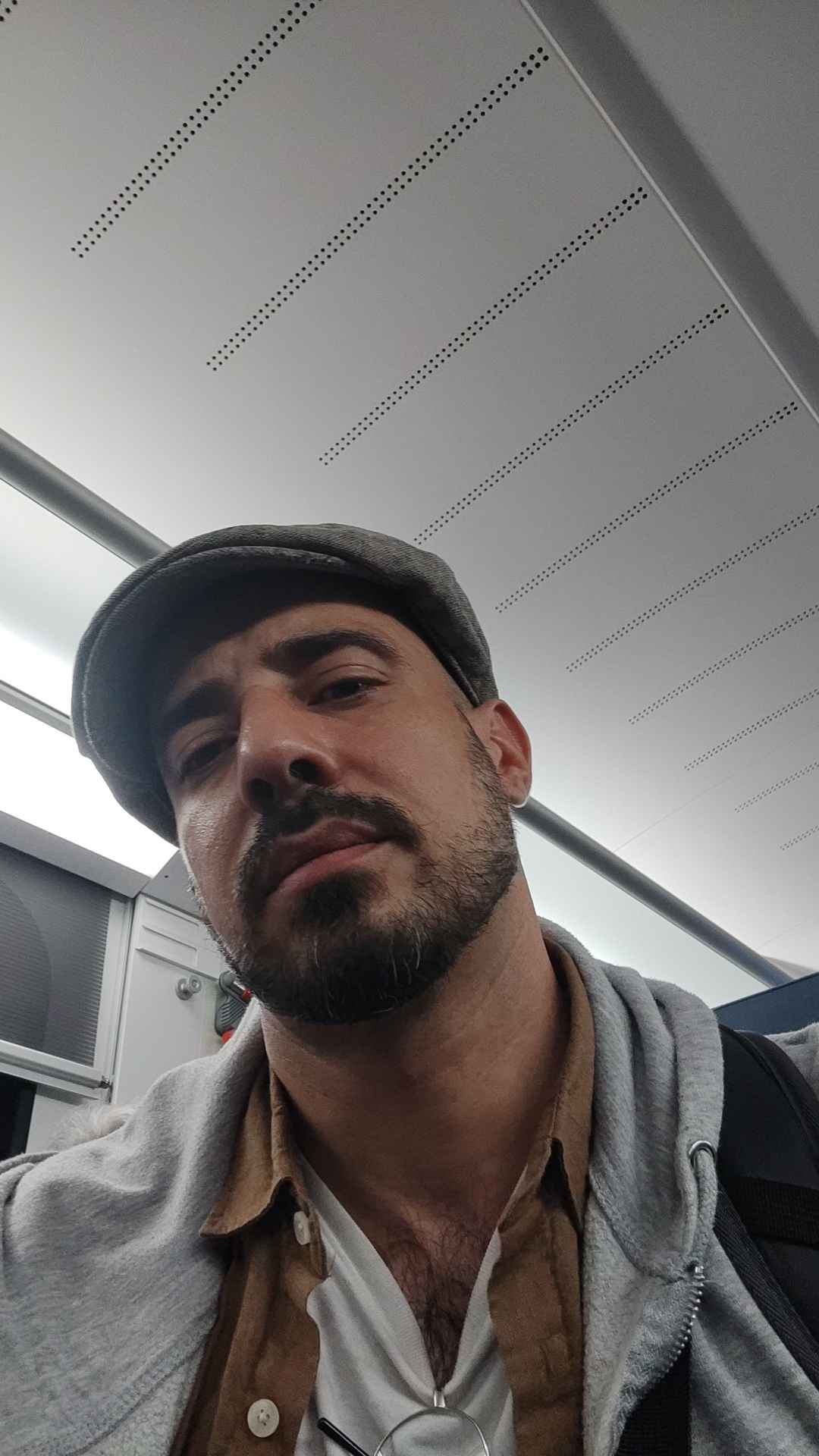 Profil de Yanek, 35 ans, Escort Gay France à Amelécourt