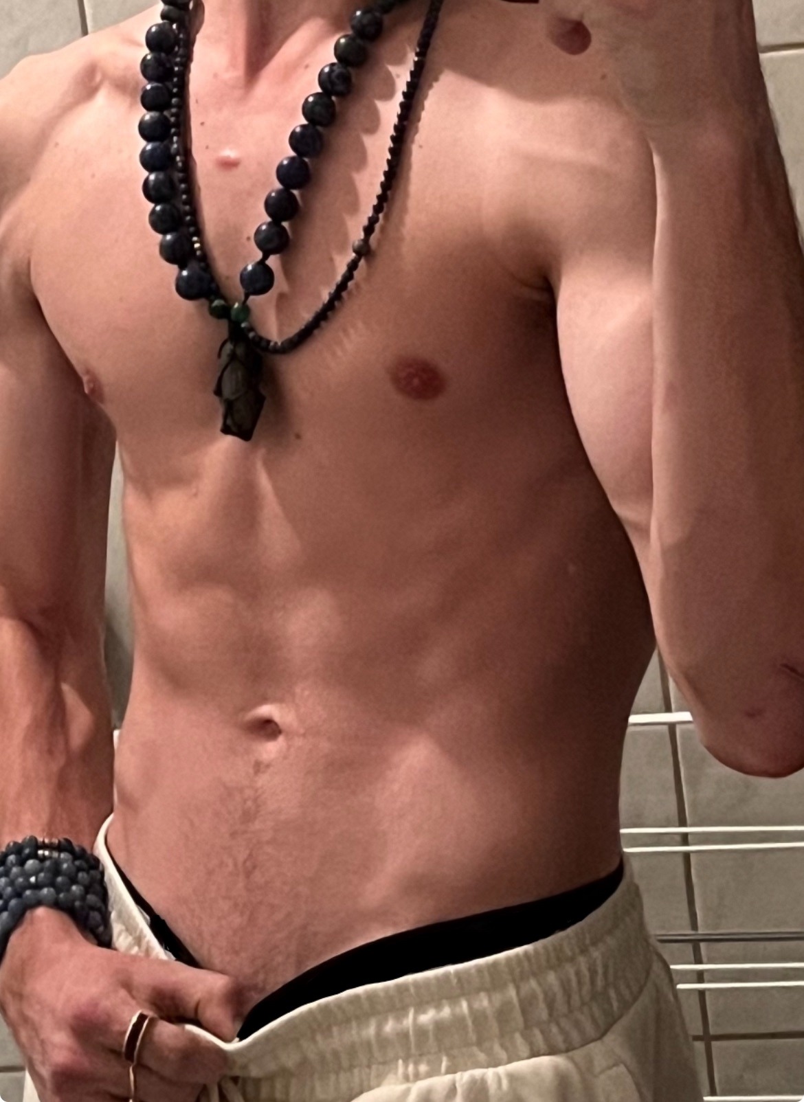 Profil de Achilles, 21 ans, Escort Gay France à Beure