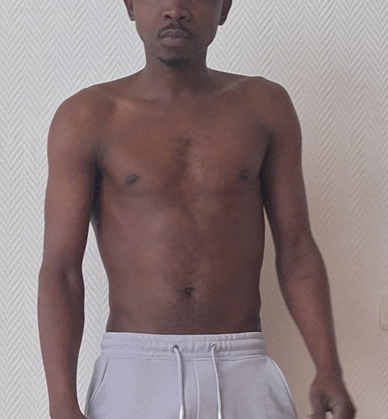 Profil de Clarence, 34 ans, Escort Gay France à Douvres