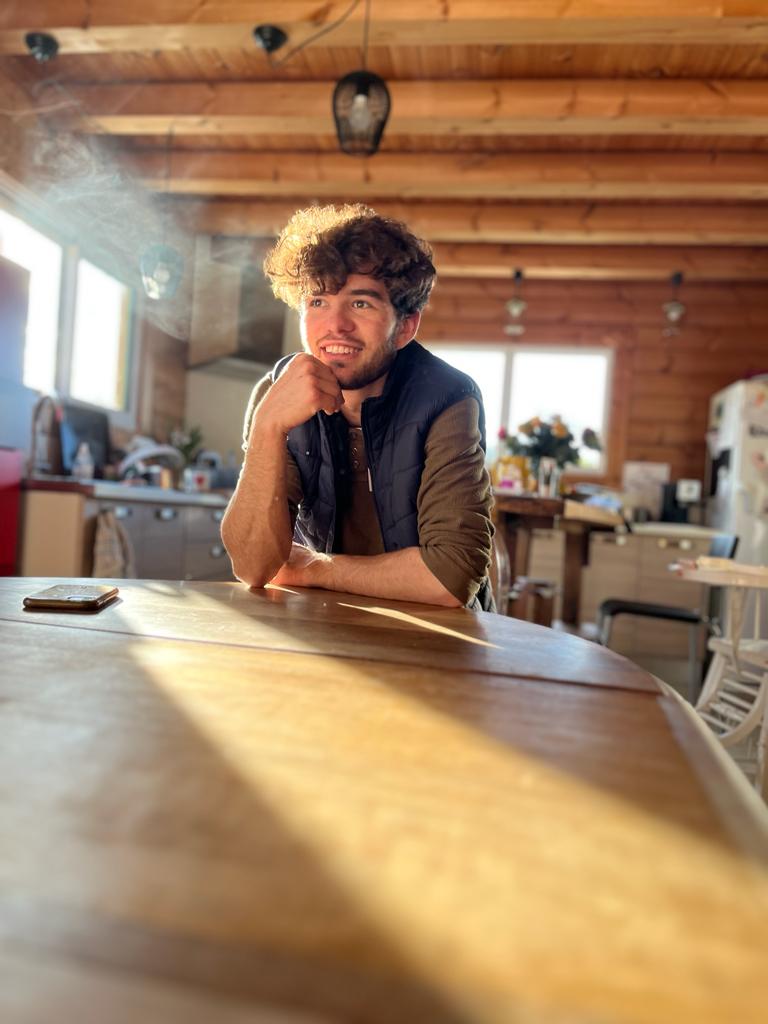 Profil de Cyriaque, 28 ans, Escort Gay France à Douvres
