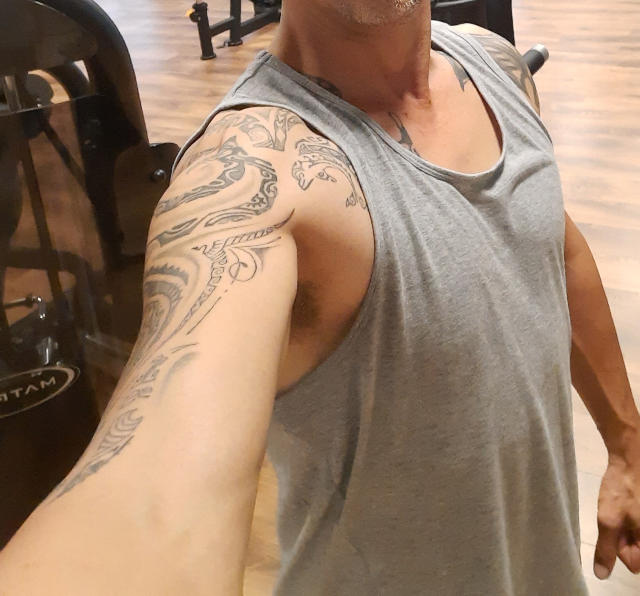Profil de Wahib, 41 ans, Escort Gay France à Saint-André-de-Bâgé