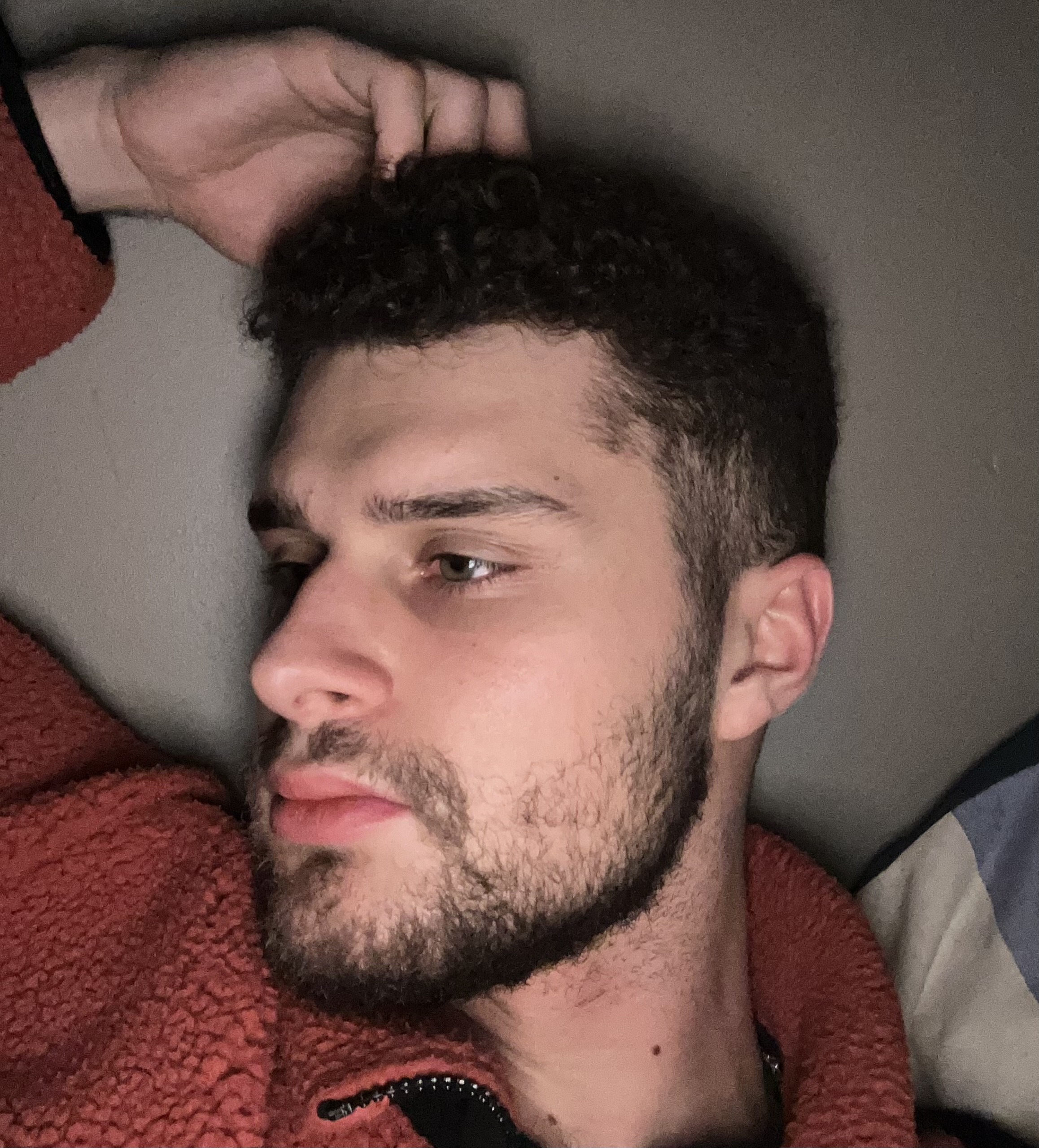 Profil de Rostom, 23 ans, Escort Gay France à Maincy