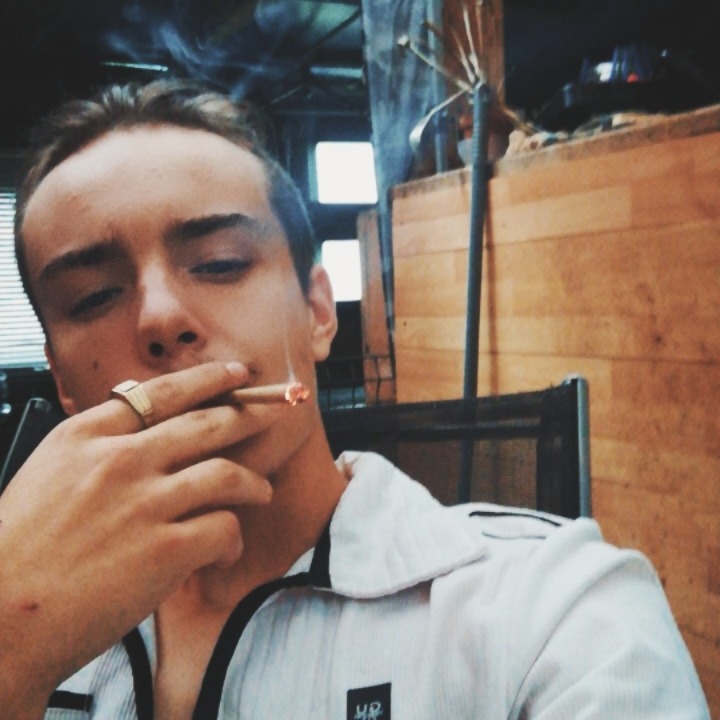 Profil de Isha, 22 ans, Escort Gay France à Junas