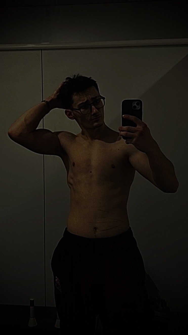 Profil de Isaias, 24 ans, Escort Gay France à Vignes