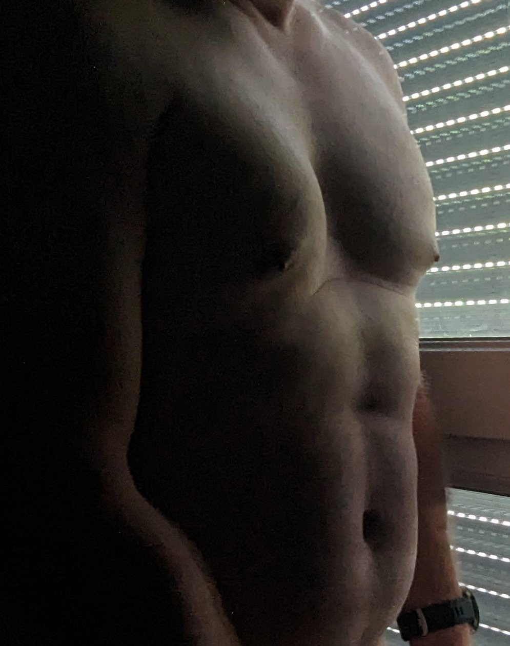 Profil de Jannik, 41 ans, Escort Gay France à Saint-Senier-sous-Avranches