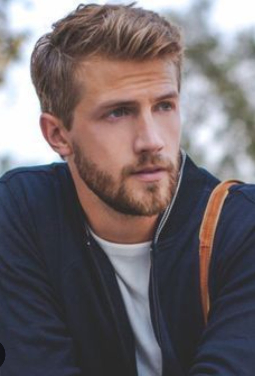 Profil de Devon, 31 ans, Escort Gay France à Perchède