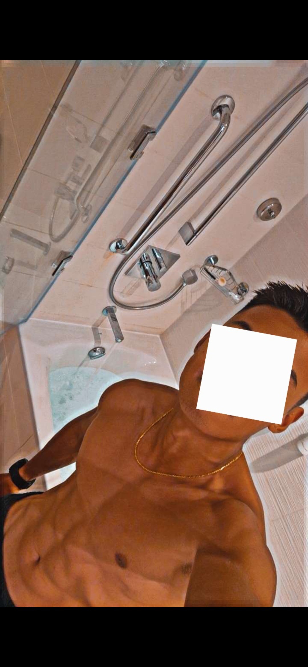 Profil de Selly, 22 ans, Escort Gay France à Villemotier