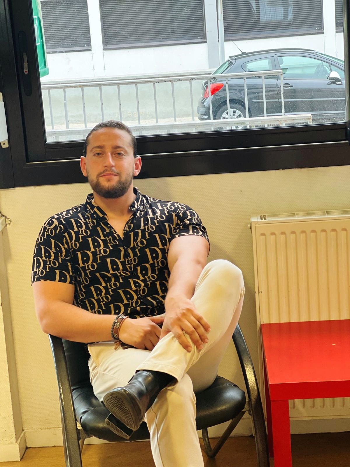 Profil de Tibor, 27 ans, Escort Gay France à Viels-Maisons