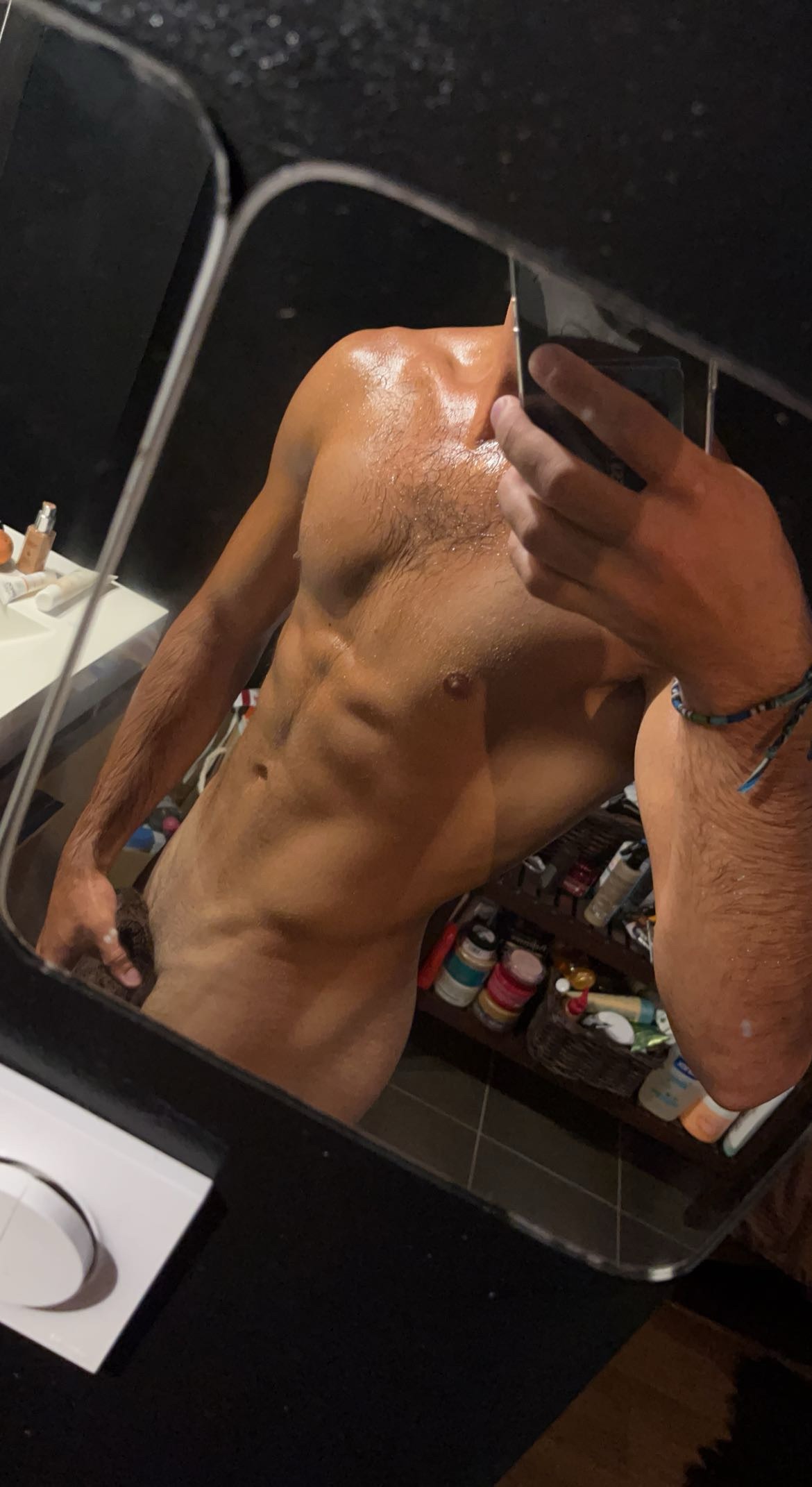 Profil de Hackim, 24 ans, Escort Gay France à Bonnefoi