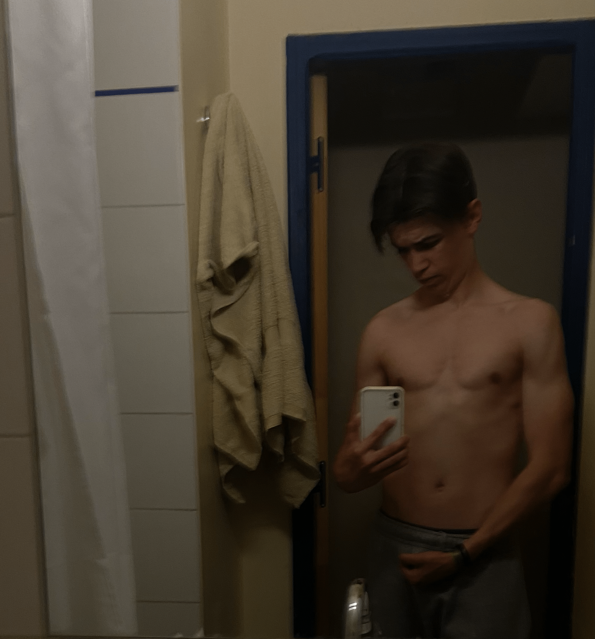 Profil de Sadek, 23 ans, Escort Gay France à Contault
