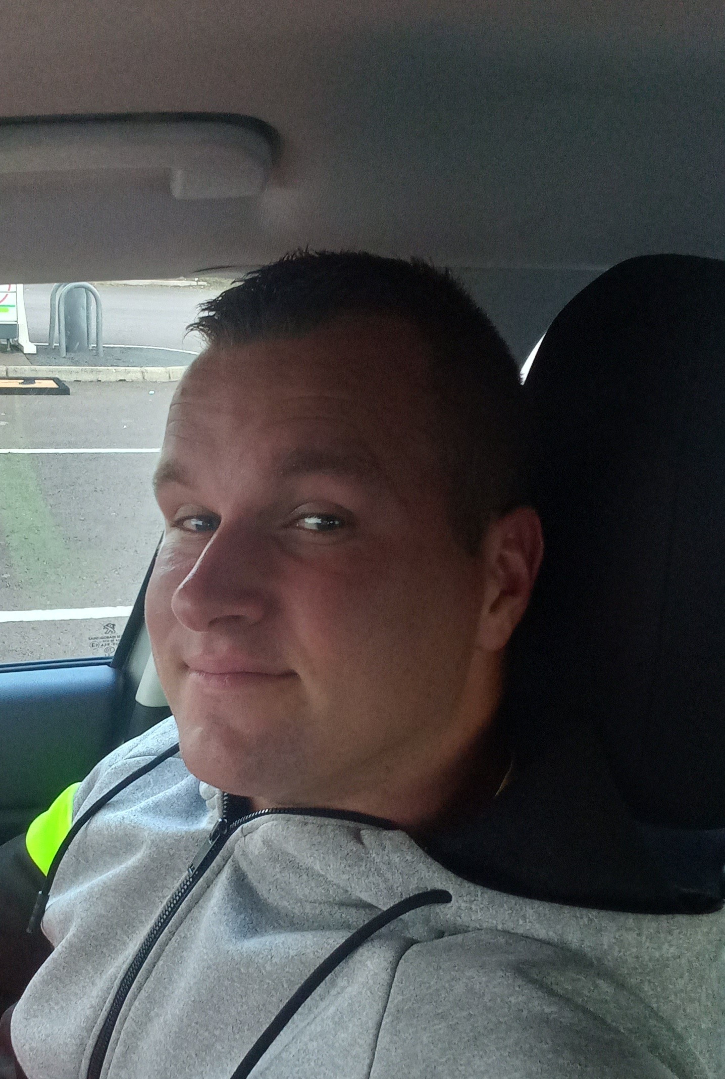 Profil de Younesse, 27 ans, Escort Gay France à Venon