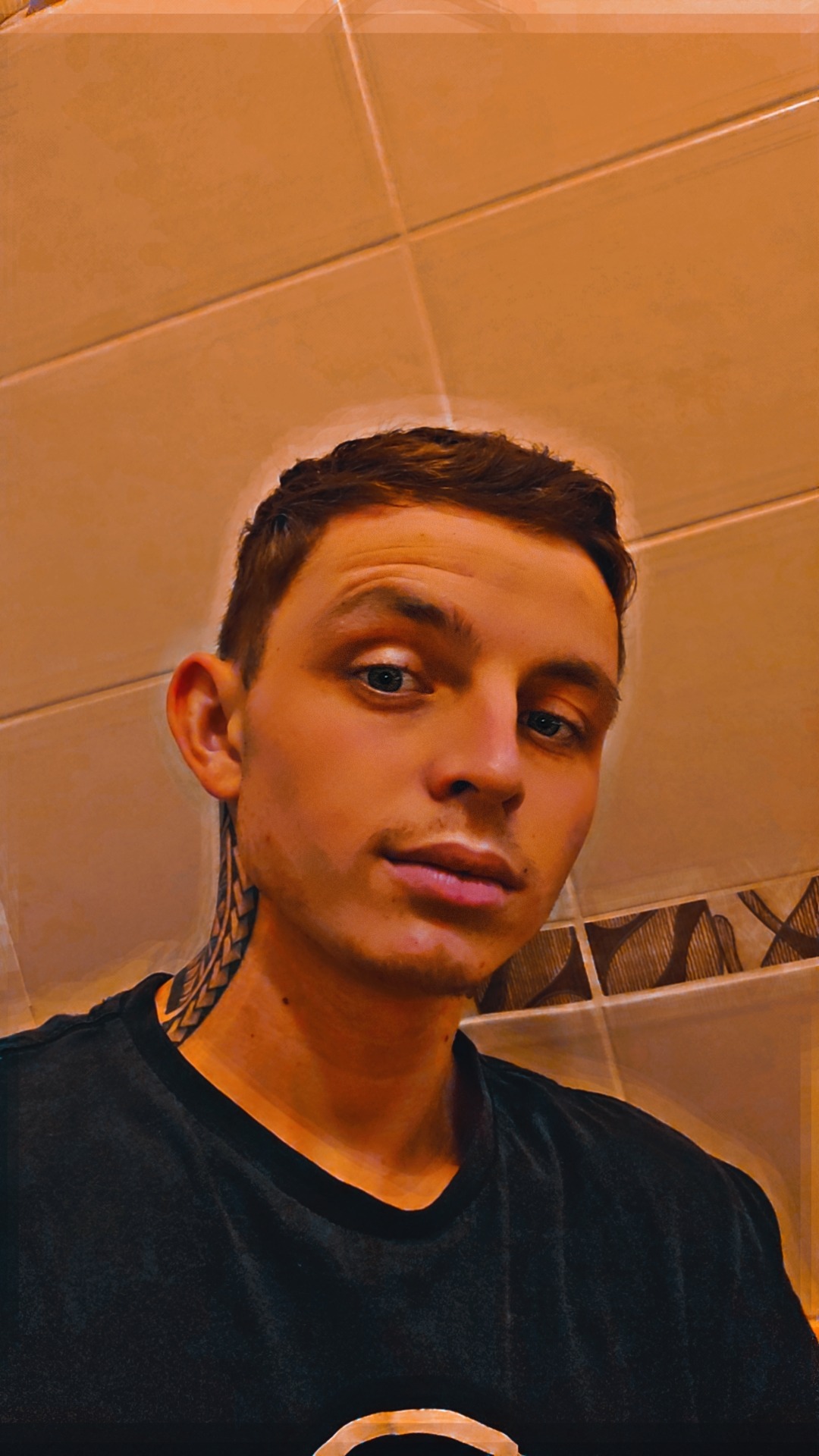 Profil de Levon, 23 ans, Escort Gay France à Antheny
