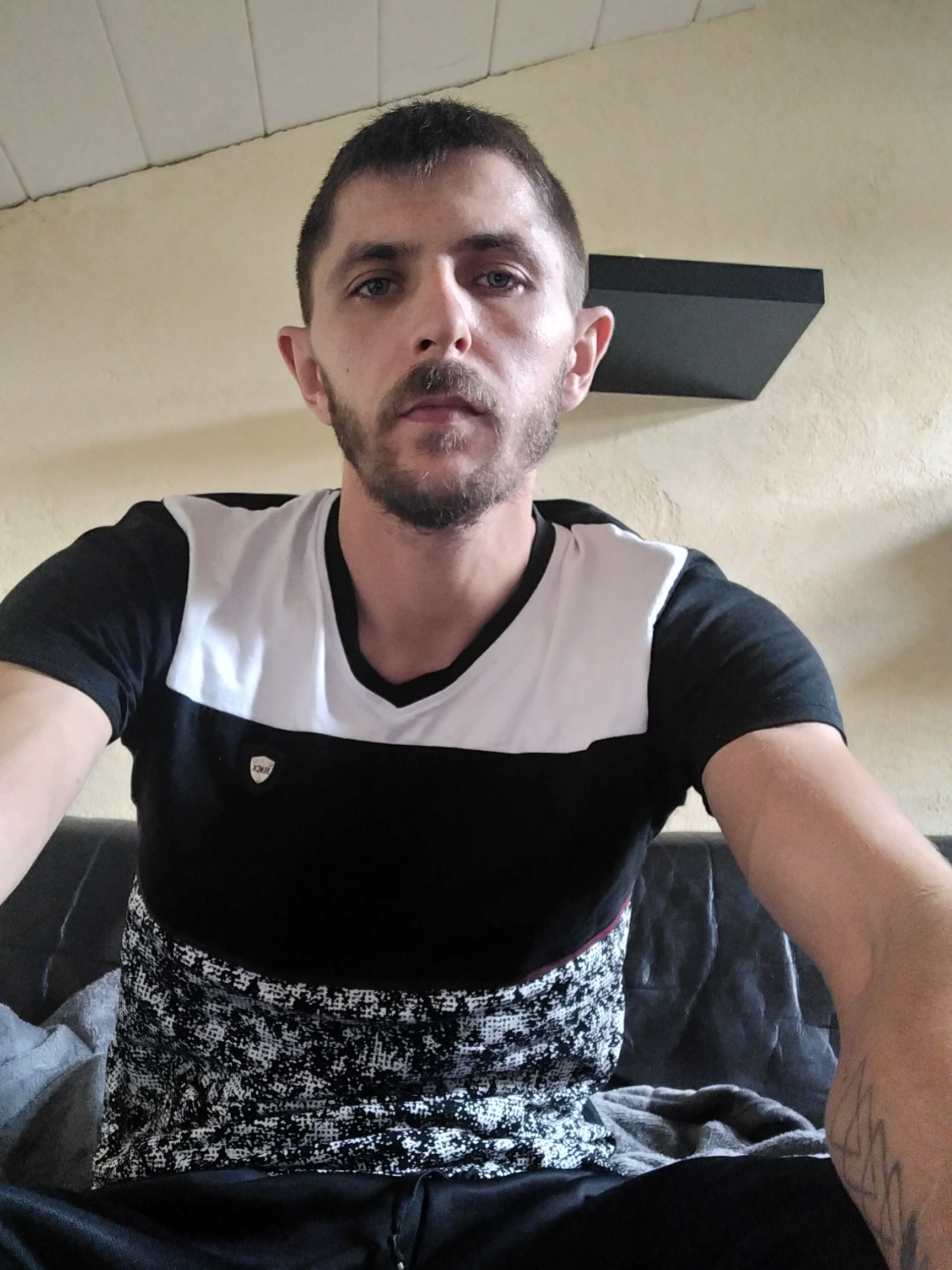 Profil de Djayann, 34 ans, Escort Gay France à Moissat