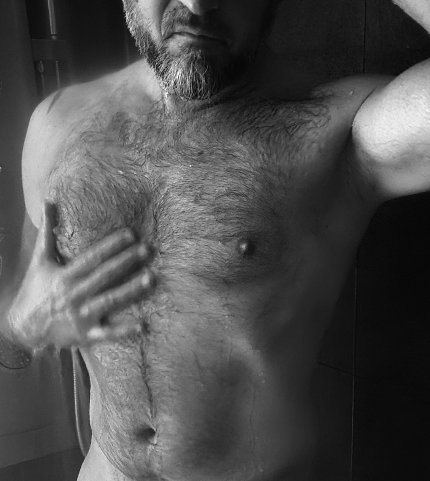 Profil de Zine-eddine, 45 ans, Escort Gay France à Sainte-Mère