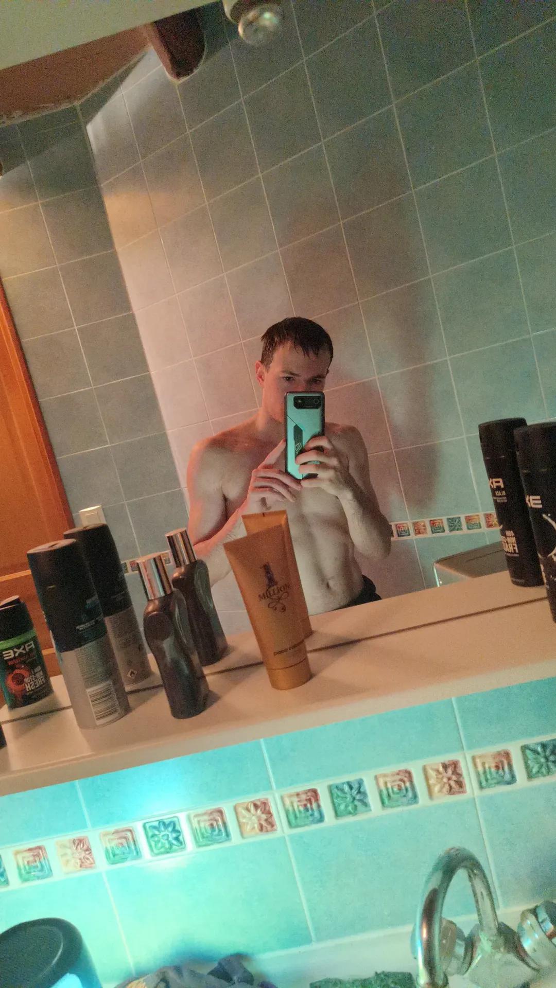 Profil de Javier, 24 ans, Escort Gay France à Broué