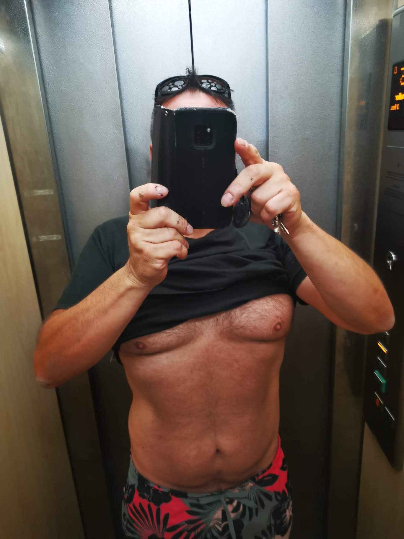 Profil de Lowell, 55 ans, Escort Gay France à Coullemont