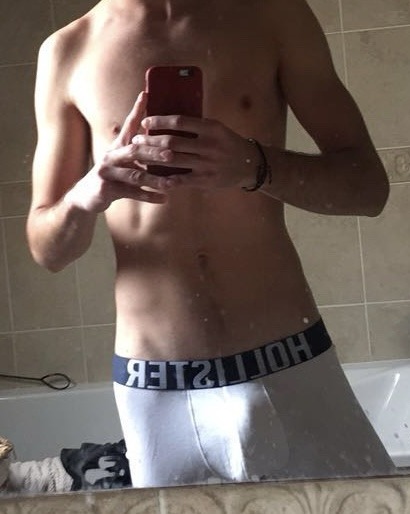 Profil de Florenzo, 27 ans, Escort Gay France à Aujan-Mournède