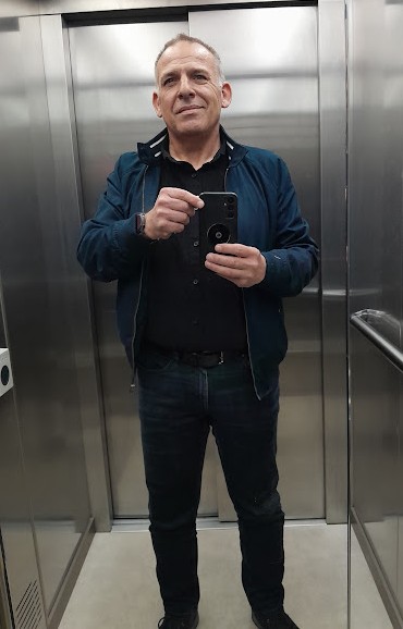 Profil de Petar, 51 ans, Escort Gay France à Saint-Philbert-sur-Risle