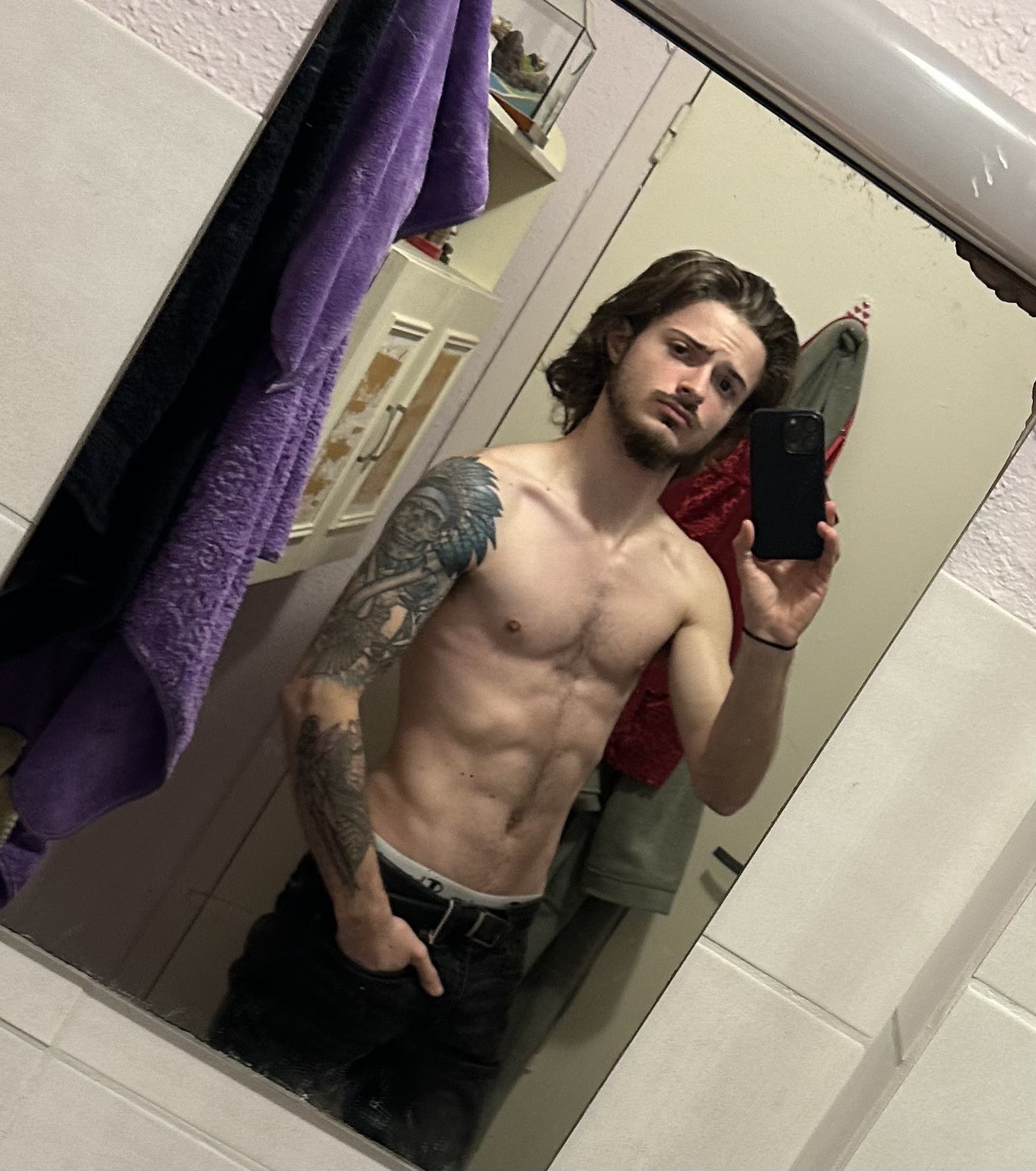 Profil de Guilain, 24 ans, Escort Gay France à Léning