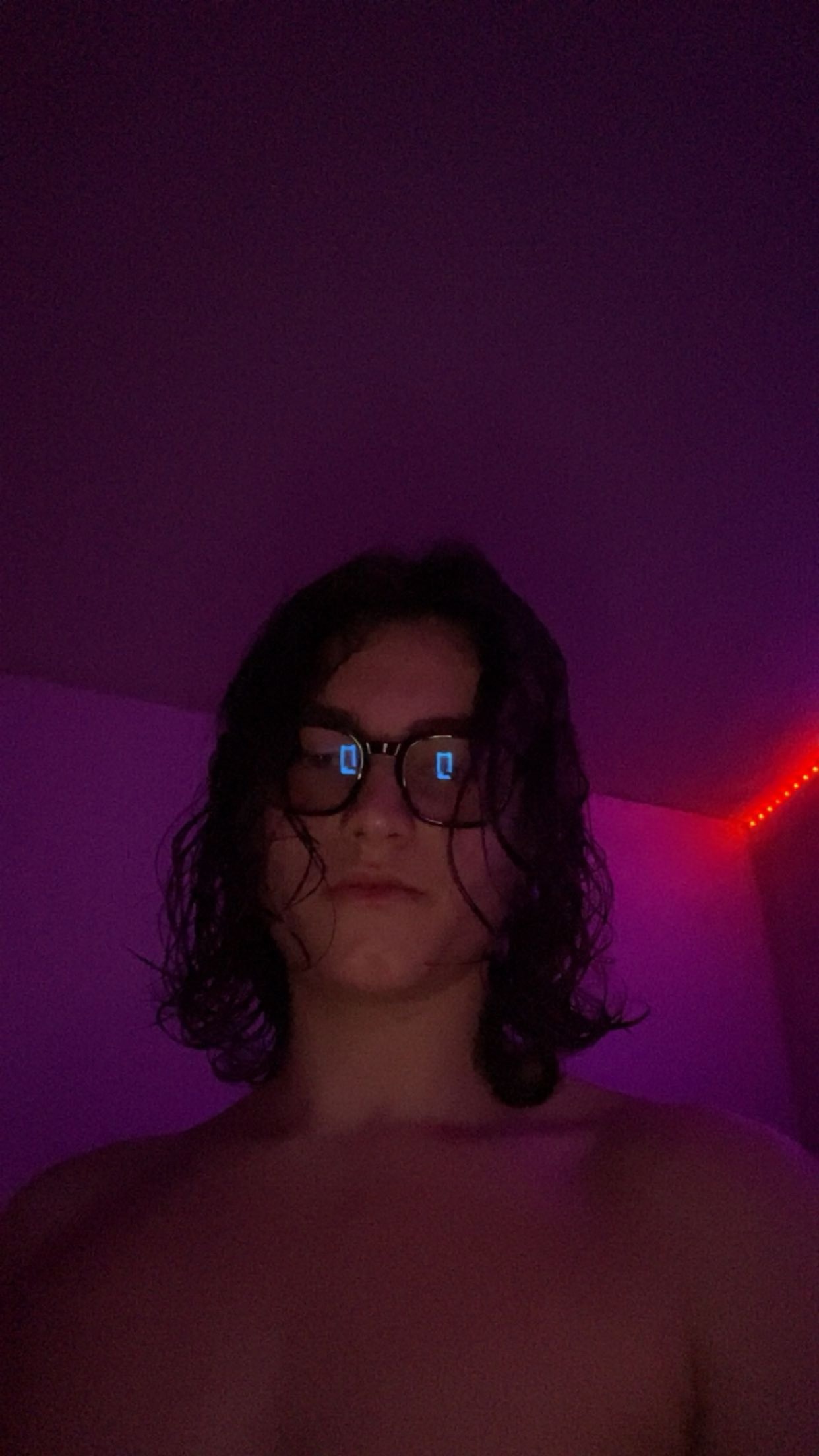 Profil de Helen, 21 ans, Escort Gay France à Pillemoine