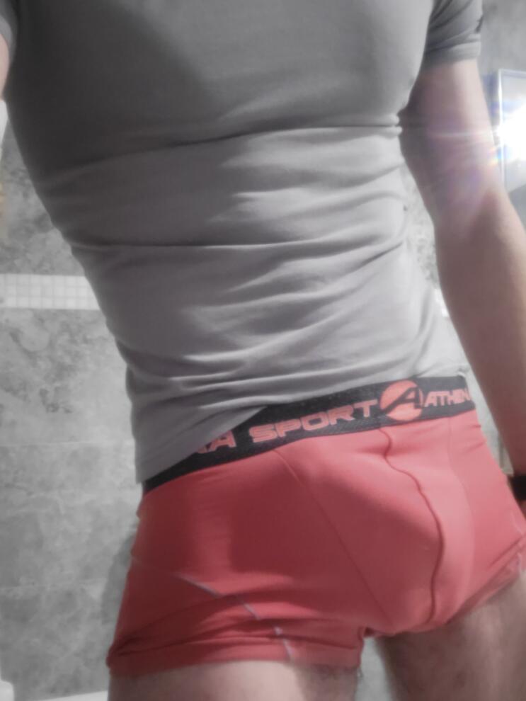 Profil de Othman, 41 ans, Escort Gay France à Chamborigaud