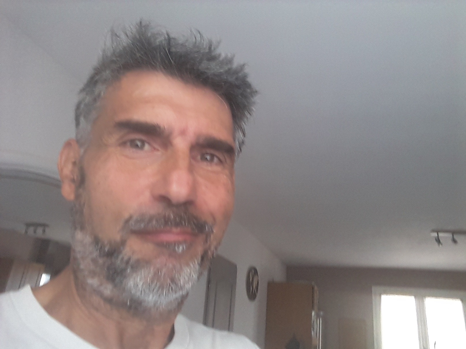 Profil de Eoghan, 53 ans, Escort Gay France à LeMénil-Ciboult