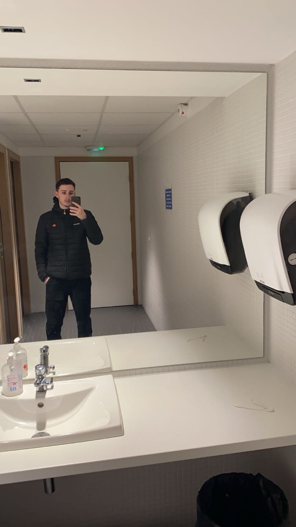 Profil de Louis-nicolas, 19 ans, Escort Gay France à Chamaloc