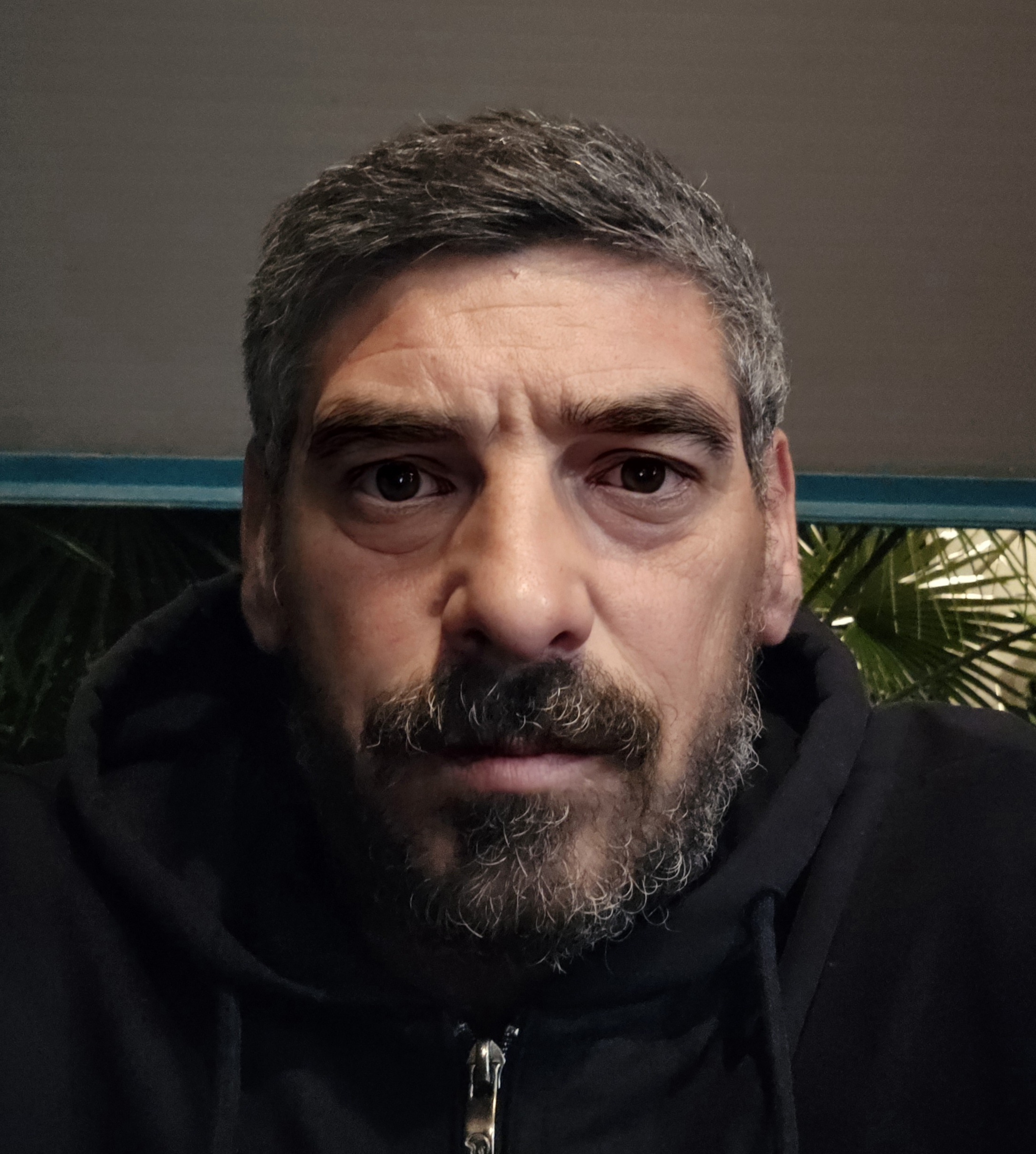 Profil de Rhaled, 45 ans, Escort Gay France à Hédauville