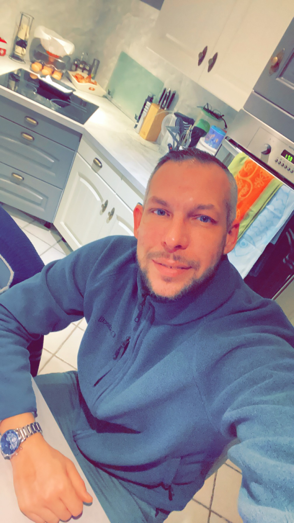 Profil de Shany, 20 ans, Escort Gay France à Neufvy-sur-Aronde