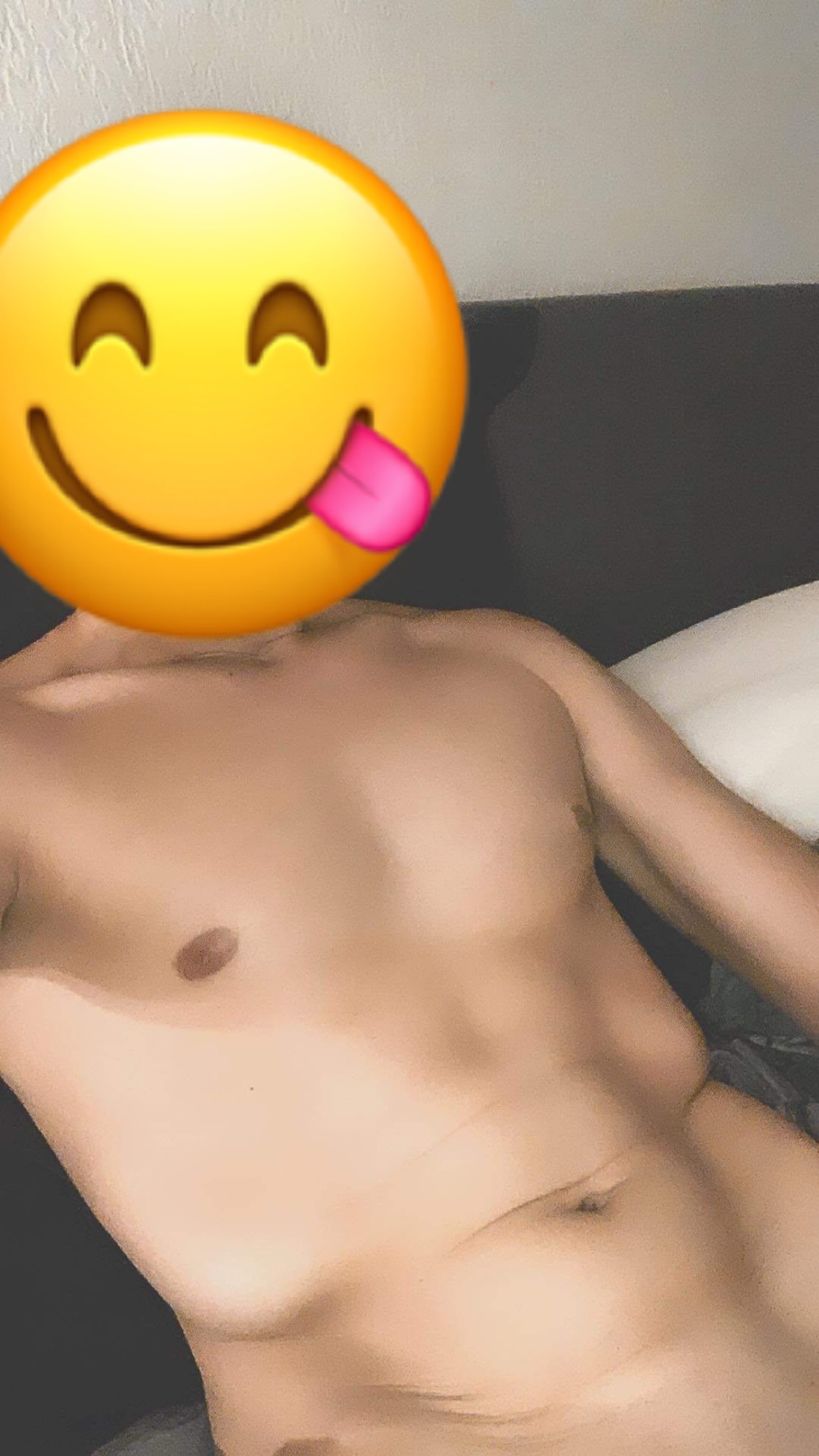 Profil de Yessin, 24 ans, Escort Gay France à Dangy